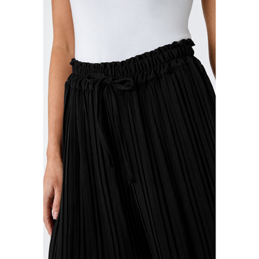BLACK Petite Pleated Elastic Waist Wide Leg FLAPPER