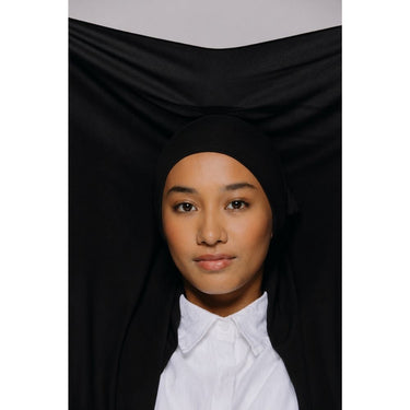 Instant Georgette Hijab with Inner Cap & Magnetic Closure - Black