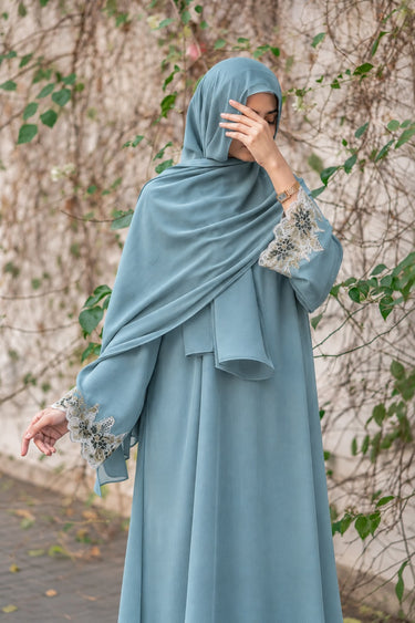 Aylin Abaya